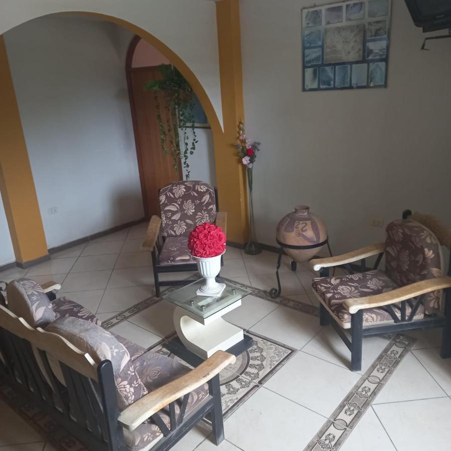 Hostal Luren Наска Екстериор снимка